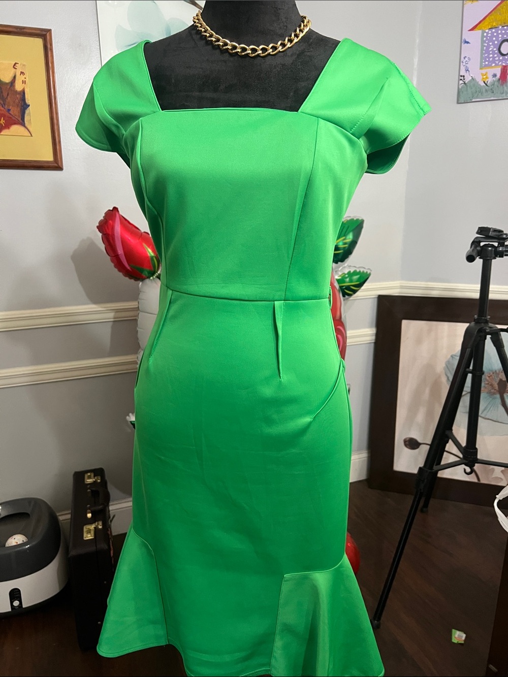 Source Unknown Bright Green Square-Neck Midi Dress